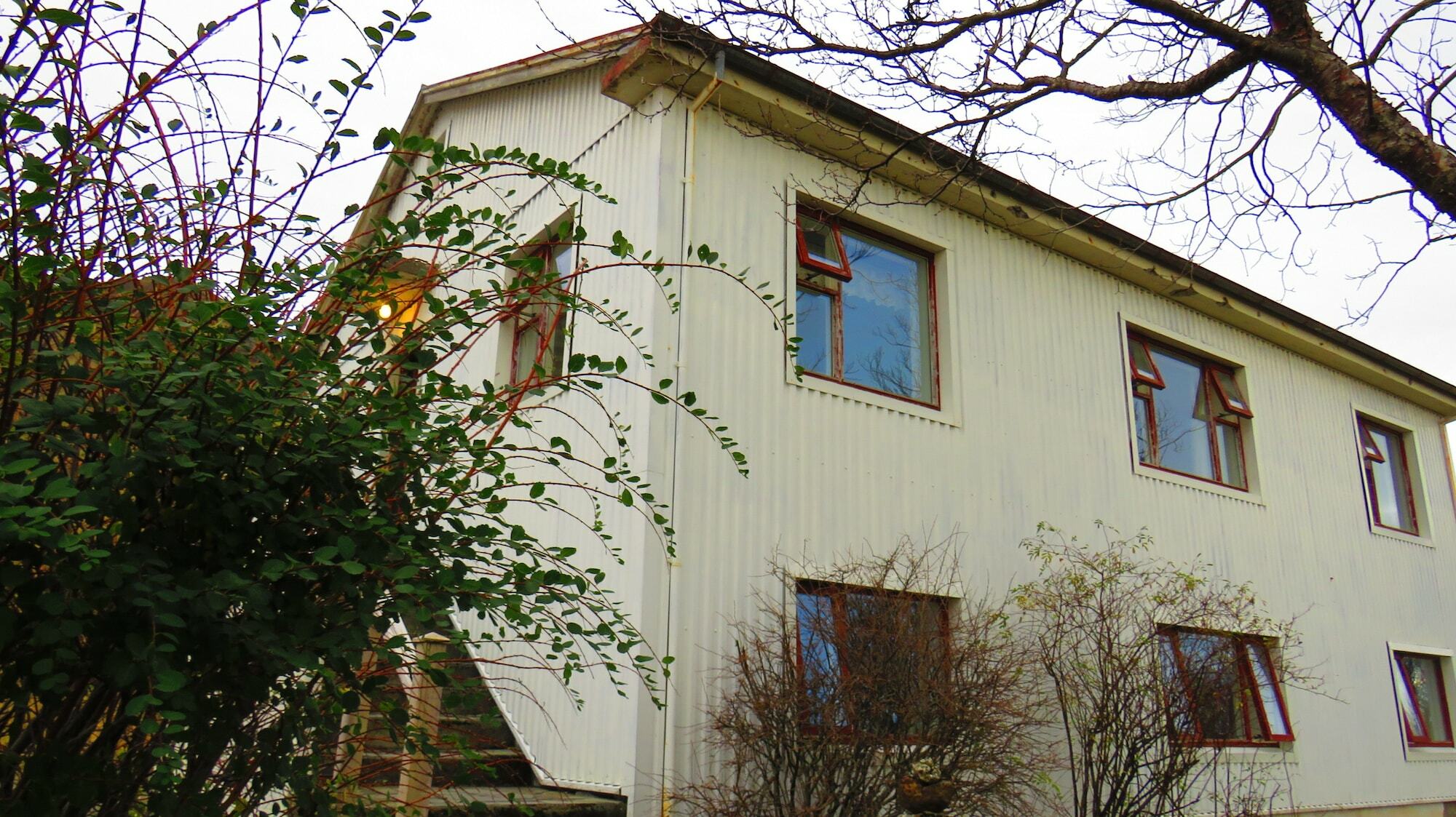 Guesthouse Kalfafellsstadur Kalfafellsstathur Bagian luar foto